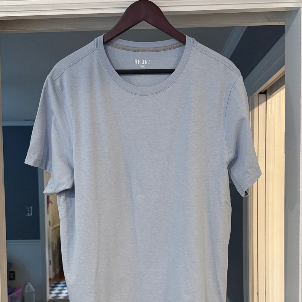 RHONE Men's Sky Blue Short Sleeve Tee